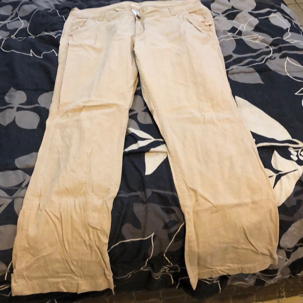Old navy tan pants